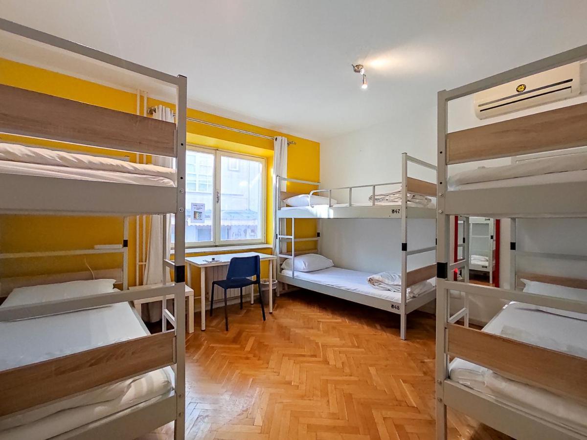 Whole Wide World Hostel Zagreb Exteriör bild