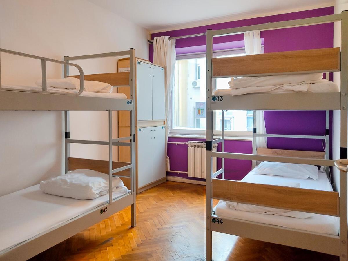 Whole Wide World Hostel Zagreb Exteriör bild