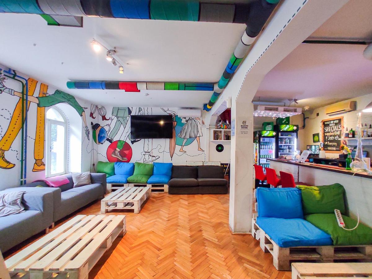 Whole Wide World Hostel Zagreb Exteriör bild
