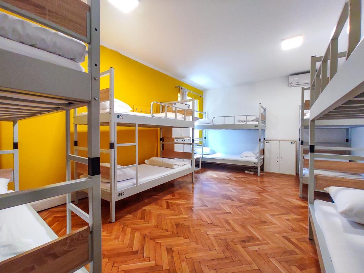 Whole Wide World Hostel Zagreb Exteriör bild